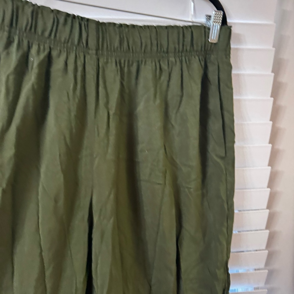H&M Olive Wide Leg Pants - Picture 3 of 6